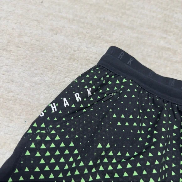 Gymshark Women's Fluo Lime Active Graphic Shorts XS Black Green - Picture 4 of 7